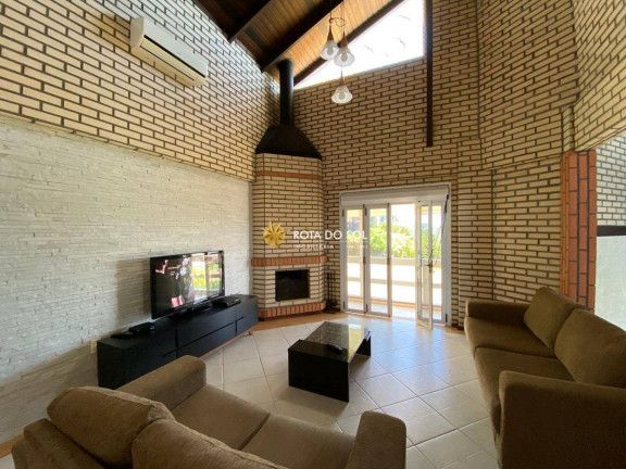 Imagem Casa de Condomínio com 4 Quartos à Venda, 323 m² em Centro - Bombinhas
