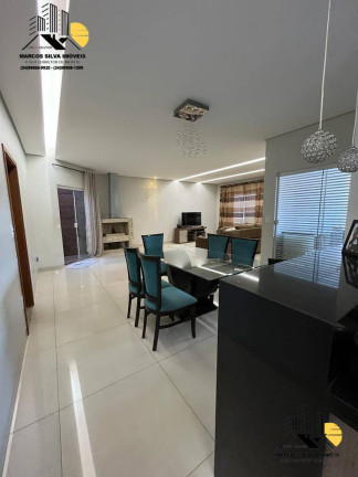 Imagem Casa com 4 Quartos à Venda, 360 m² em Santa Mônica - Uberlândia