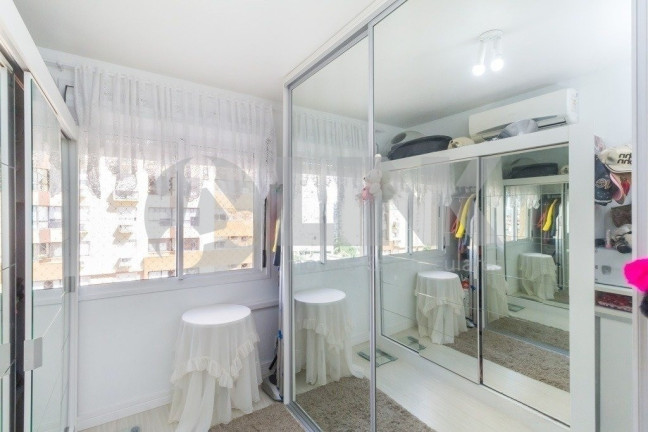 Imagem Apartamento com 3 Quartos à Venda, 89 m² em Vila Ipiranga - Porto Alegre Imagem Apartamento com 3 Quartos à Venda, 89 m² em Vila Ipiranga - Porto Alegre