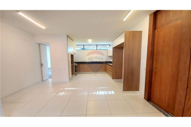 Imagem Casa com 5 Quartos para Alugar, 1.070 m² em Cidade Jardim - São Paulo Imagem Casa com 5 Quartos para Alugar, 1.070 m² em Cidade Jardim - São Paulo