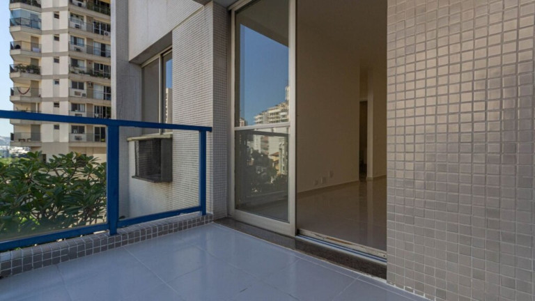Imagem Imóvel com 1 Quarto à Venda, 53 m² em Humaitá - Rio De Janeiro