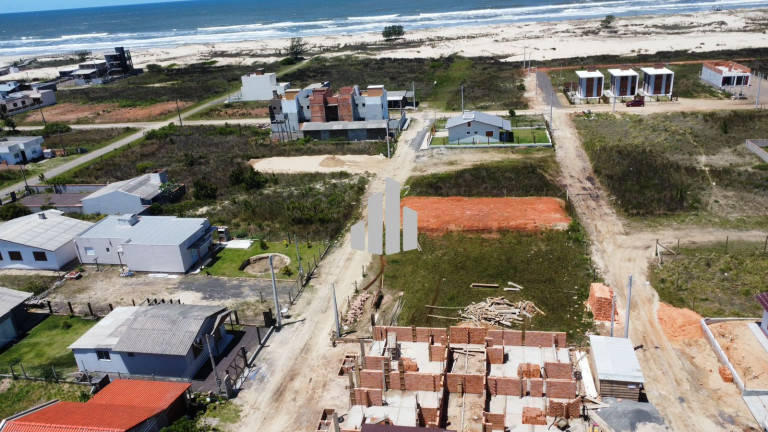 Imagem Sobrado com 2 Quartos à Venda, 91 m² em Passo De Torres - Passo De Torres