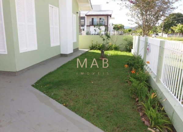 Imagem Casa com 4 Quartos à Venda, 250 m² em Daniela - Florianópolis