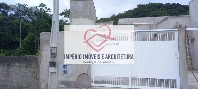 Imagem Casa com 2 Quartos à Venda, 135 m² em Caraguatatuba Imagem Casa com 2 Quartos à Venda, 135 m² em Caraguatatuba