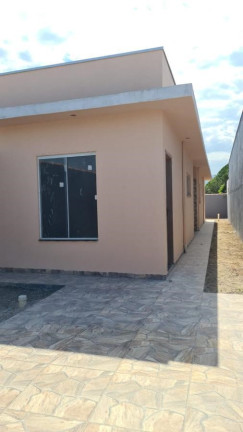 Imagem Casa com 2 Quartos à Venda, 63 m² em Balneario Dos Golfinhos - Caraguatatuba