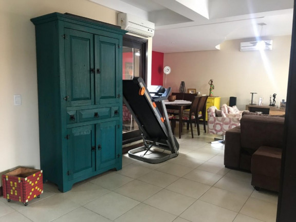 Imagem Casa com 3 Quartos à Venda, 200 m² em Alto Petrópolis - Porto Alegre Imagem Casa com 3 Quartos à Venda, 200 m² em Alto Petrópolis - Porto Alegre