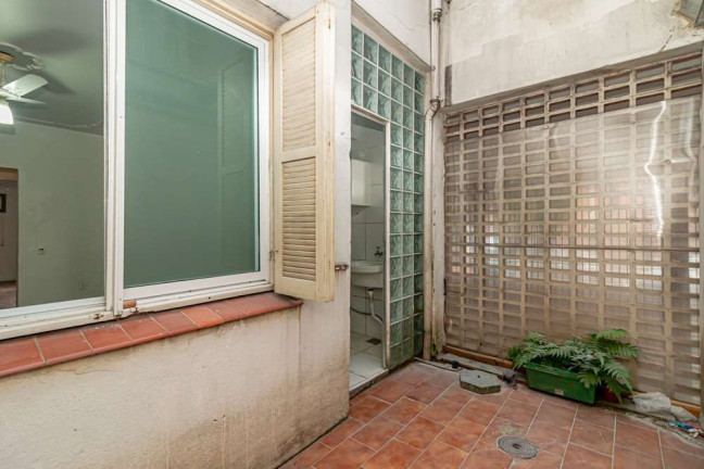 Imagem Imóvel com 2 Quartos à Venda,  em Santana - Porto Alegre