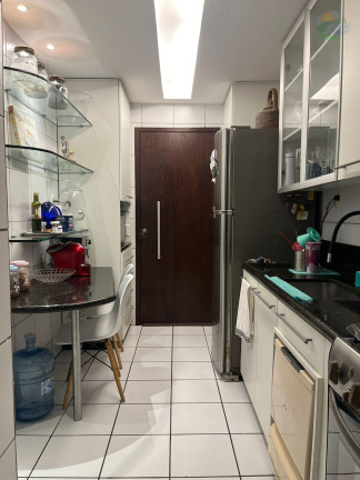 Imagem Apartamento com 3 Quartos à Venda, 75 m²