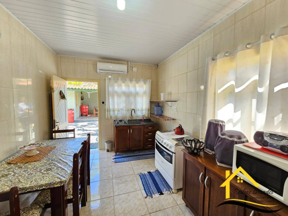 Imagem Casa com 2 Quartos à Venda, 275 m² em Costeira - Balneário Barra Do Sul Imagem Casa com 2 Quartos à Venda, 275 m² em Costeira - Balneário Barra Do Sul