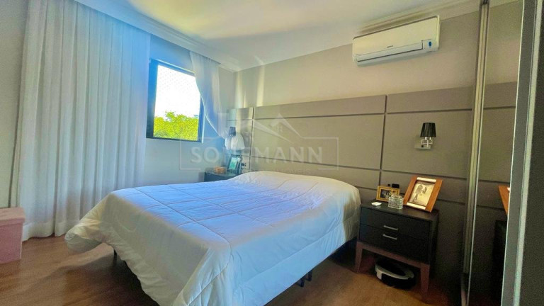 Imagem Apartamento com 3 Quartos à Venda, 142 m² em Centro - Florianópolis Imagem Apartamento com 3 Quartos à Venda, 142 m² em Centro - Florianópolis