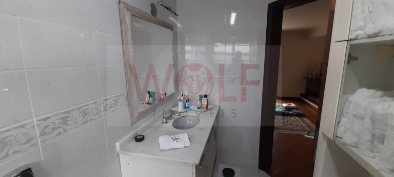 Imagem Sobrado com 3 Quartos à Venda, 147 m² em Bom Retiro - Curitiba Imagem Sobrado com 3 Quartos à Venda, 147 m² em Bom Retiro - Curitiba