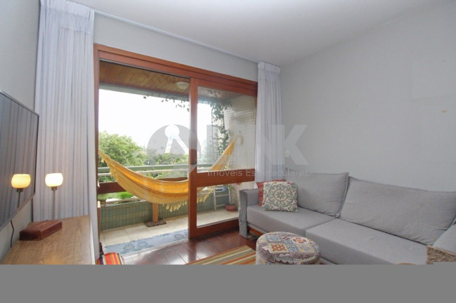 Imagem Apartamento com 2 Quartos à Venda, 89 m² em Mont Serrat - Porto Alegre Imagem Apartamento com 2 Quartos à Venda, 89 m² em Mont Serrat - Porto Alegre