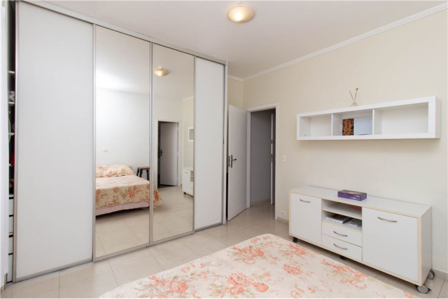 Imagem Casa com 5 Quartos à Venda, em Planalto Paulista - São Paulo Imagem Casa com 5 Quartos à Venda, em Planalto Paulista - São Paulo