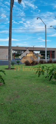 Terreno à Venda, 240 m² em São Carlos