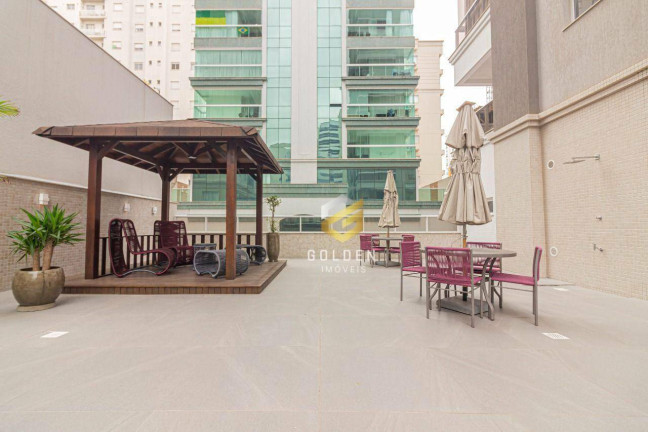 Imagem Apartamento com 3 Quartos à Venda, 140 m² em Meia Praia - Itapema