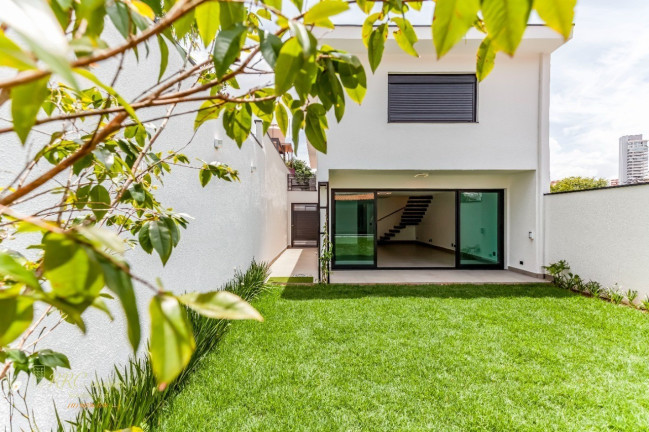 Imagem Sobrado com 3 Quartos à Venda, 302 m² em Vila Mariana - São Paulo