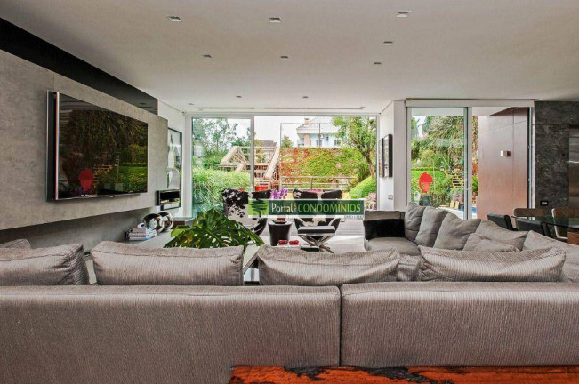 Imagem Casa com 3 Quartos à Venda, 363 m² em Santo Inácio - Curitiba Imagem Casa com 3 Quartos à Venda, 363 m² em Santo Inácio - Curitiba