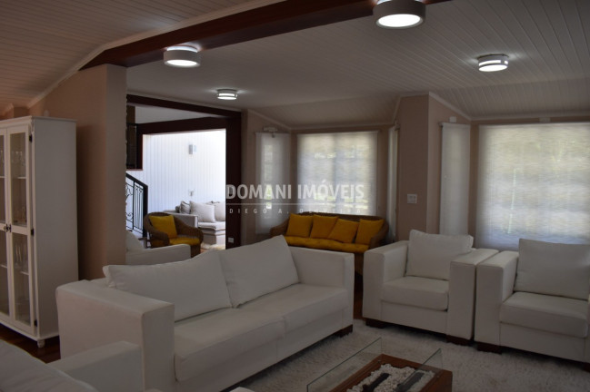 Imagem Casa com 6 Quartos à Venda, 700 m² em Região Do Alto Do Capivari - Campos Do Jordão