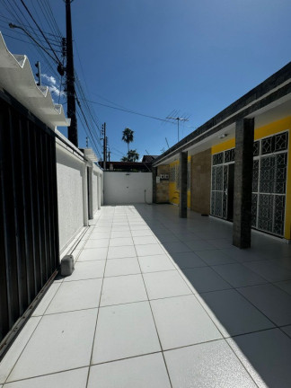 Imagem Casa com 3 Quartos à Venda, 178 m² em Nossa Senhora Das Graças - Manaus