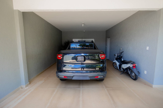 Imagem Casa com 4 Quartos à Venda,  em Jardim Califórnia - Cuiabá