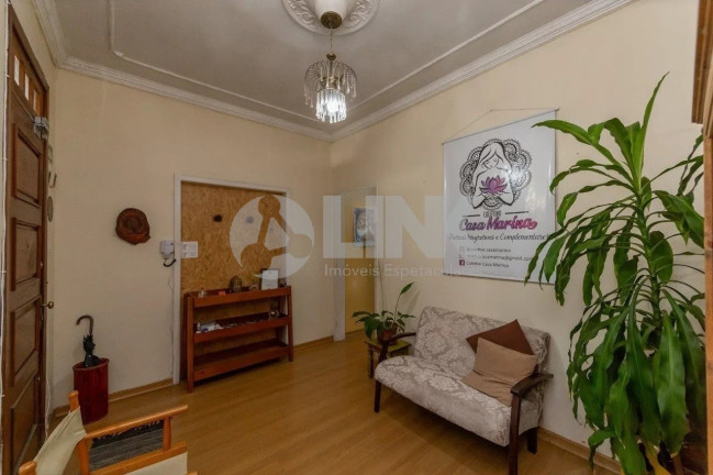 Imagem Casa com 3 Quartos à Venda, 300 m² em Petrópolis - Porto Alegre