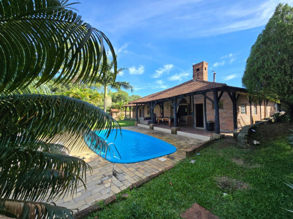 Imagem Casa com 3 Quartos à Venda, 303 m² em Cerro Alegre Baixo - Santa Cruz Do Sul Imagem Casa com 3 Quartos à Venda, 303 m² em Cerro Alegre Baixo - Santa Cruz Do Sul