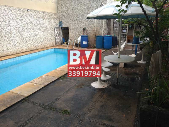 Imagem Casa com 3 Quartos à Venda, 250 m² em Vila Kosmos - Rio De Janeiro Imagem Casa com 3 Quartos à Venda, 250 m² em Vila Kosmos - Rio De Janeiro