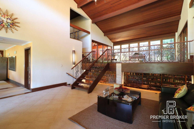 Imagem Casa com 8 Quartos à Venda, 680 m² em Cascata Dos Amores - Teresópolis Imagem Casa com 8 Quartos à Venda, 680 m² em Cascata Dos Amores - Teresópolis