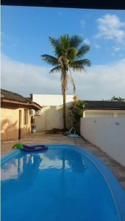 Imagem Casa com 5 Quartos à Venda, 427 m² em Centro - Guaratuba