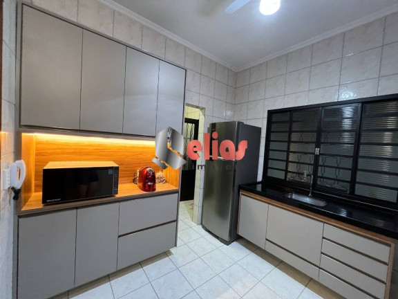 Imagem Casa com 3 Quartos à Venda, 250 m² em Parque Júlio Nóbrega - Bauru Imagem Casa com 3 Quartos à Venda, 250 m² em Parque Júlio Nóbrega - Bauru
