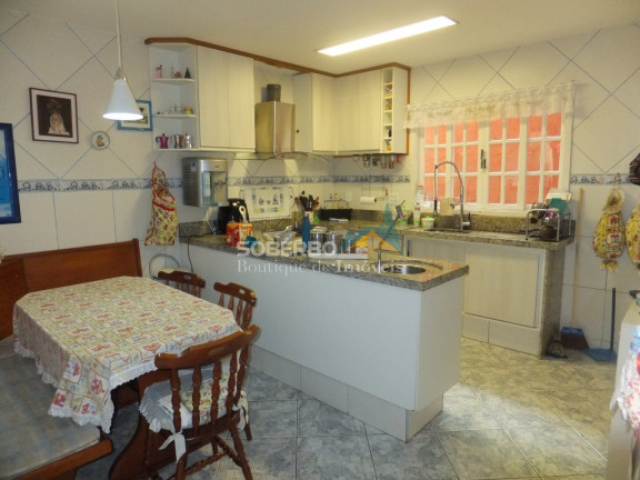 Imagem Casa com 4 Quartos à Venda, 250 m² em Barra Do Imbuí - Teresópolis