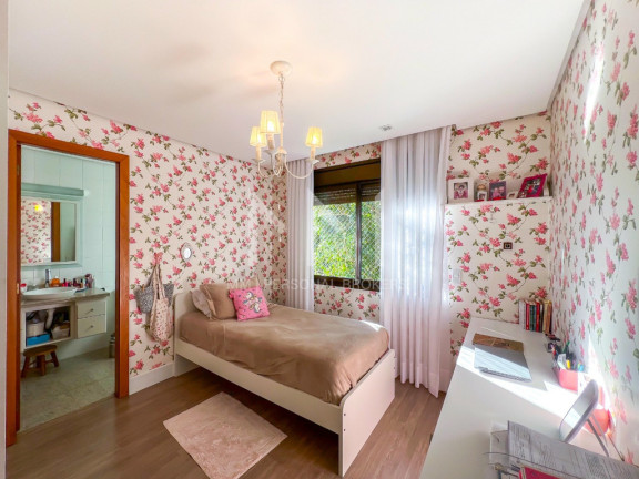 Imagem Apartamento com 3 Quartos à Venda, 168 m² em Rio Branco - Porto Alegre