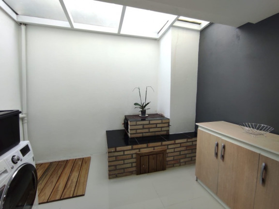 Imagem Sobrado com 2 Quartos à Venda, 85 m² em Nossa Senhora Da Saúde - Caxias Do Sul Imagem Sobrado com 2 Quartos à Venda, 85 m² em Nossa Senhora Da Saúde - Caxias Do Sul