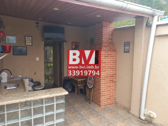 Imagem Casa com 2 Quartos à Venda, 65 m² em Vila Kosmos - Rio De Janeiro Imagem Casa com 2 Quartos à Venda, 65 m² em Vila Kosmos - Rio De Janeiro