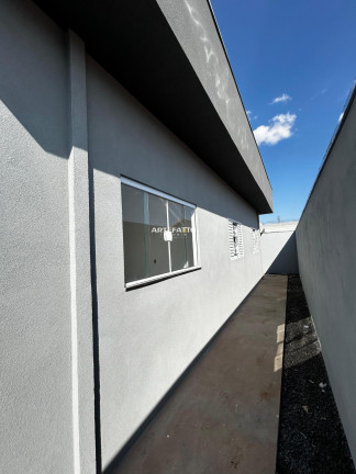 Imagem Casa com 2 Quartos à Venda, 200 m²