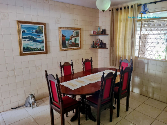 Imagem Casa com 2 Quartos à Venda, 229 m² em Setor Leste Universitário - Goiânia