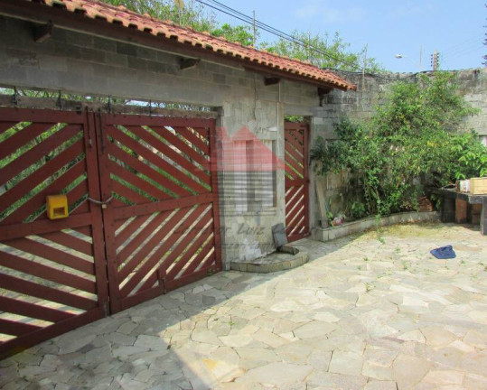 Imagem Casa com 3 Quartos à Venda, 173 m² em Belmira Novaes - Peruíbe Imagem Casa com 3 Quartos à Venda, 173 m² em Belmira Novaes - Peruíbe
