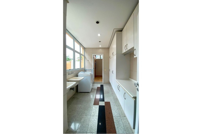 Imagem Casa com 5 Quartos à Venda, em Tamboré - Santana De Parnaíba Imagem Casa com 5 Quartos à Venda, em Tamboré - Santana De Parnaíba