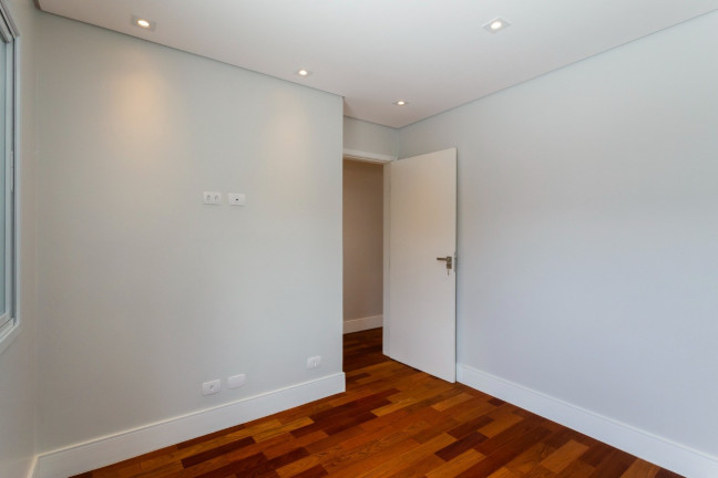 Imagem Casa com 3 Quartos à Venda, em Vila Madalena - São Paulo Imagem Casa com 3 Quartos à Venda, em Vila Madalena - São Paulo