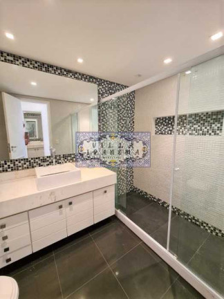 Imagem Apartamento com 3 Quartos à Venda, 142 m² em Tijuca - Rio De Janeiro Imagem Apartamento com 3 Quartos à Venda, 142 m² em Tijuca - Rio De Janeiro