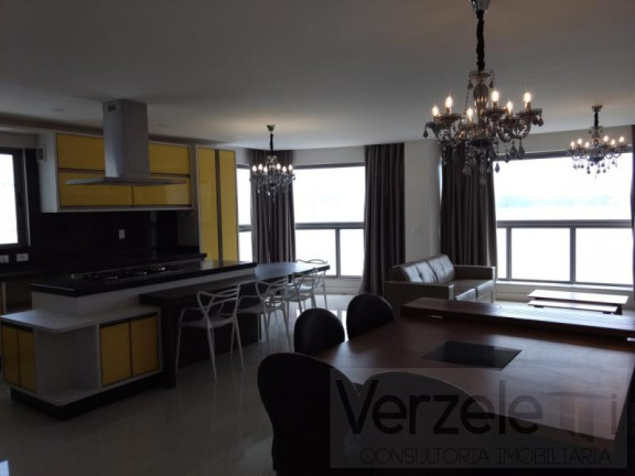 Imagem Apartamento com 4 Quartos para Temporada, 183 m² em Centro - Balneário Camboriú Imagem Apartamento com 4 Quartos para Temporada, 183 m² em Centro - Balneário Camboriú
