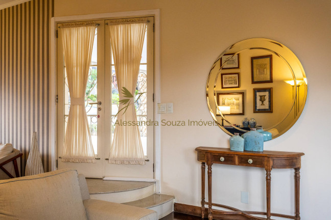 Imagem Casa com 2 Quartos à Venda, 320 m² em Alphaville - Santana De Parnaíba Imagem Casa com 2 Quartos à Venda, 320 m² em Alphaville - Santana De Parnaíba