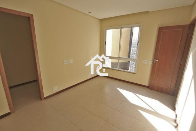 Imagem Casa com 4 Quartos à Venda, 725 m² em Maria Paula - Niterói Imagem Casa com 4 Quartos à Venda, 725 m² em Maria Paula - Niterói
