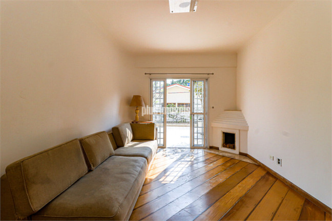 Imagem Casa com 2 Quartos à Venda, 180 m² em Vila Madalena - São Paulo Imagem Casa com 2 Quartos à Venda, 180 m² em Vila Madalena - São Paulo