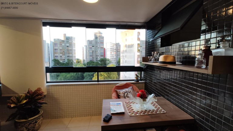 Imagem Imóvel com 3 Quartos à Venda, 132 m² em Graça - Salvador Imagem Imóvel com 3 Quartos à Venda, 132 m² em Graça - Salvador