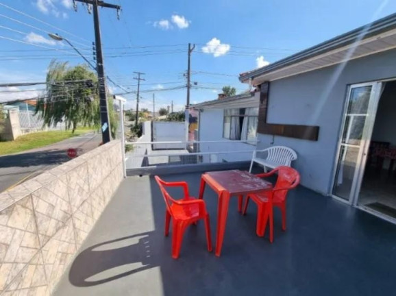 Imagem Casa com 4 Quartos à Venda, 150 m² em Novo Mundo - Curitiba Imagem Casa com 4 Quartos à Venda, 150 m² em Novo Mundo - Curitiba