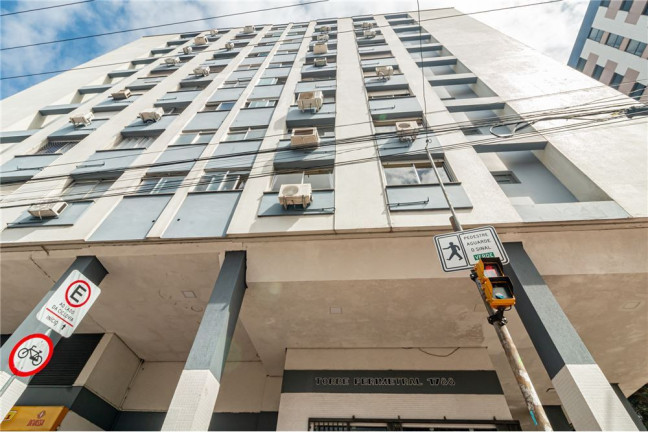 Imagem Apartamento com 1 Quarto à Venda, 32 m² em Cidade Baixa - Porto Alegre
