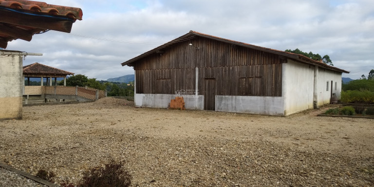 Imagem Imóvel com 5 Quartos à Venda, em Rio Dos Bugre - Nova Trento Imagem Imóvel com 5 Quartos à Venda, em Rio Dos Bugre - Nova Trento