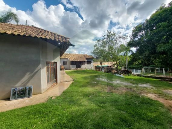 Chácara com 2 Quartos à Venda, 2.000 m² em Parque Dos Pinheiros - Botucatu