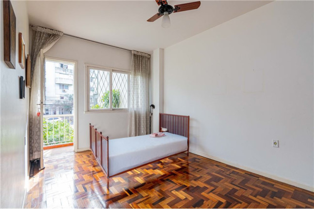 Imagem Imóvel com 2 Quartos à Venda, em Petrópolis - Porto Alegre Imagem Imóvel com 2 Quartos à Venda, em Petrópolis - Porto Alegre